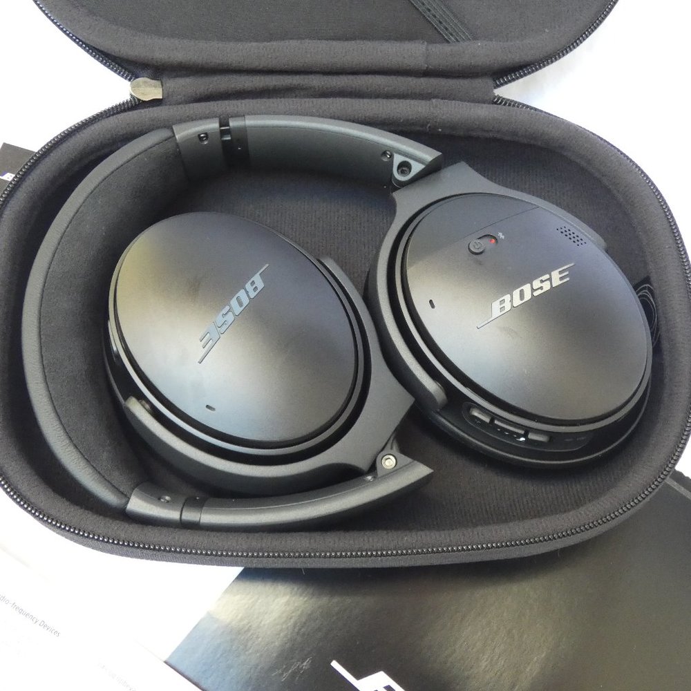 Bose QuietComfort 35II wireless headphones, Black, new no tags, just box
